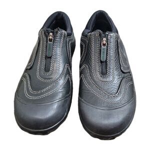 Clarks Muckers Waterproof Shoes, Black Leather Zip Up Shoes Women's Size 6.5 M